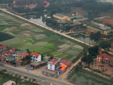 VIETNAM 
arrivée sur Hanoi